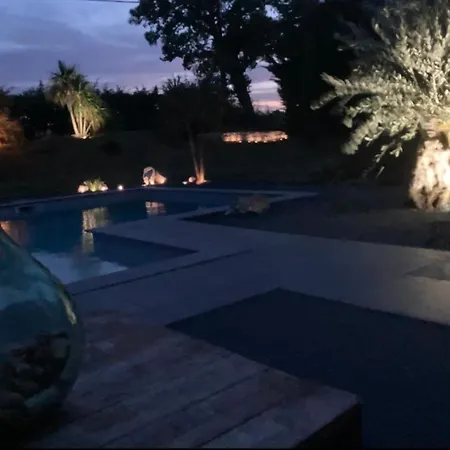 Villa Avec Piscine Castillon-Saves