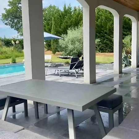 Avec Piscine Villa Castillon-Saves